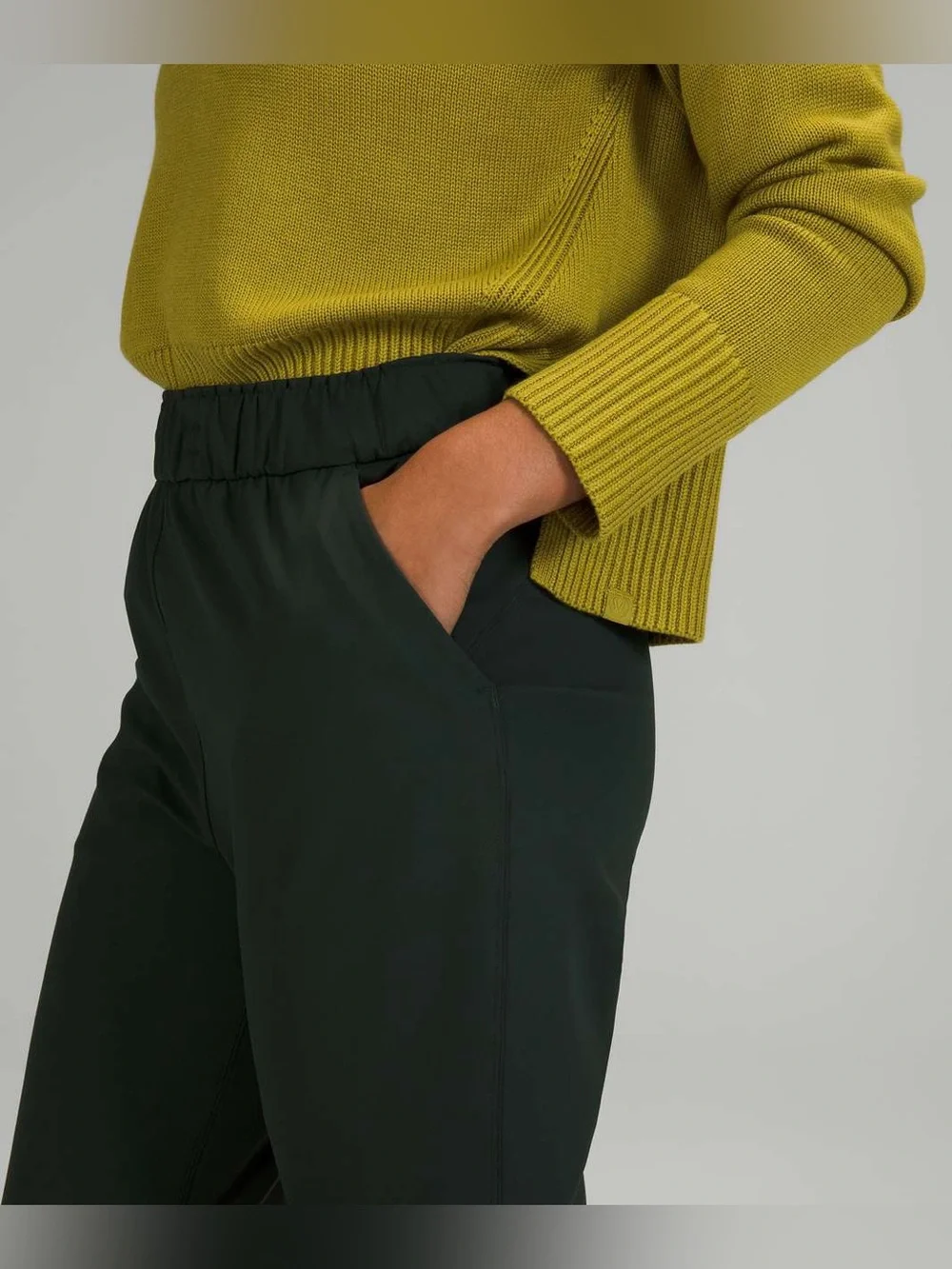 Lululemon Stretch Luxtreme High-Rise Pant *Full Length Rainforest Green (Size 4)
